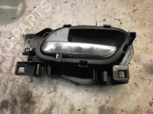 Used Front left interior door handle PEUGEOT 5008 (0U_, 0E_) 2.0 HDi 150 / BlueHDi 150 (150 hp) 3773614