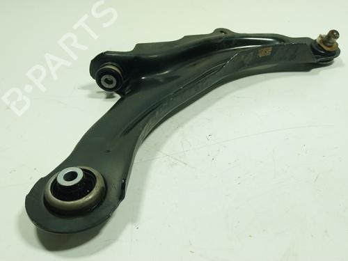 Used Right front suspension arm RENAULT CAPTUR I (J5_, H5_) 0.9 TCe 90 (90 hp) 26727916