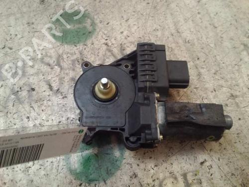 Used Right rear window motor Right rear window motor 3803816 3803816