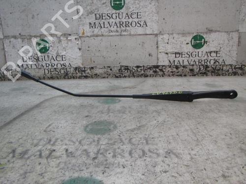 Used Front windshield wiper arm Front windshield wiper arm 3835152 3835152