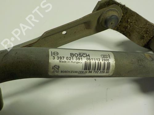 Front wiper motor PEUGEOT 208 I (CA_, CC_) 1.4 HDi | BP11190567M29