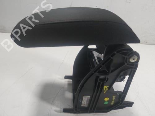 Used Armrest / Center console Armrest / Center console SKODA OCTAVIA III Combi (5E5, 5E6) 2.0 TDI (150 hp) 17145518 17145518