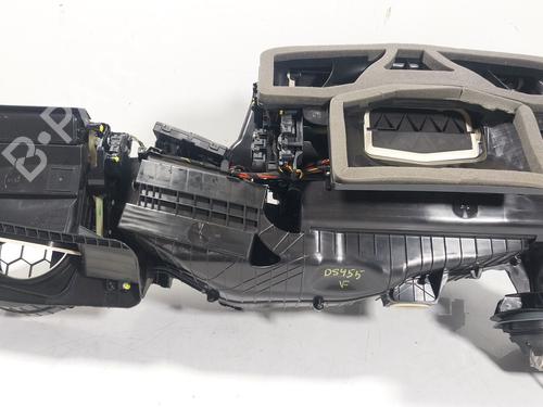 Used Heater matrix box Heater matrix box BMW X5 (G05, F95) xDrive 40 d Mild-Hybrid (352 hp) 33753455 33753455