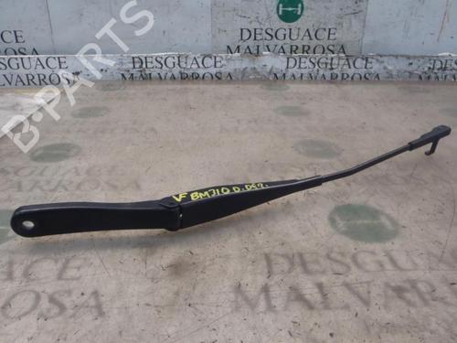 Used Front windshield wiper arm Front windshield wiper arm 3800350 3800350