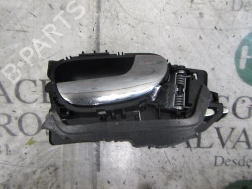Used Front right interior door handle Front right interior door handle PEUGEOT 307 CC (3B) 1.6 16V (110 hp) 4008921 4008921