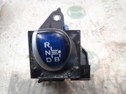 Used Gear lever Gear lever TOYOTA AURIS (_E18_) 1.8 Hybrid (ZWE186_, ZWE186R) (136 hp) 7410418 7410418
