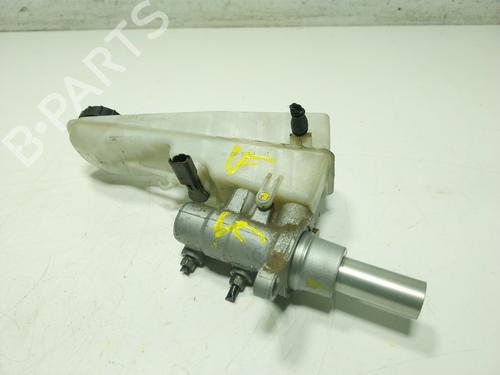brake-master-cylinder-peugeot-expert-van-v_-2016-30609648 main image
