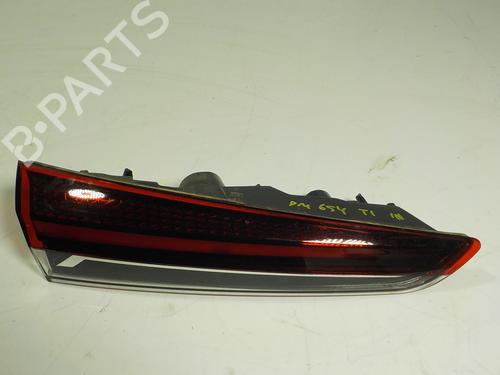 Used Left tailgate light Left tailgate light RENAULT CAPTUR II (HF_) [2020-2026] 15581940 15581940