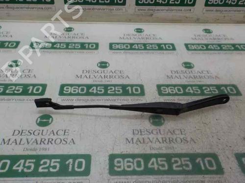 Used Front windshield wiper arm FORD FIESTA VI (CB1, CCN) 1.6 TDCi (90 hp) 4386628