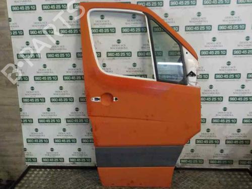 Used Right front door Right front door 5185085 5185085