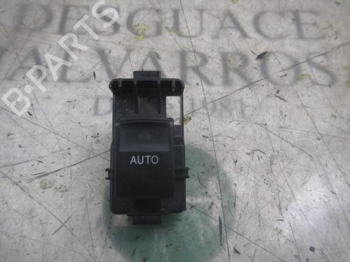 Used Right rear window switch Right rear window switch TOYOTA AURIS Estate (_E18_) 2.0 D-4D (ADE186_) (124 hp) 4010601 4010601