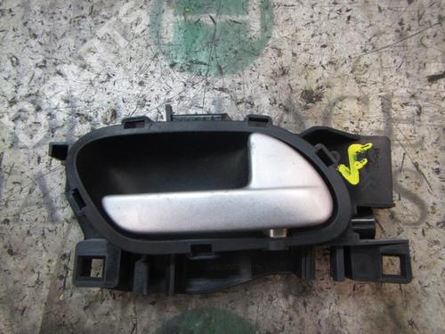 Used Rear right interior door handle Rear right interior door handle PEUGEOT 207 (WA_, WC_) 1.4 (75 hp) 3836781 3836781