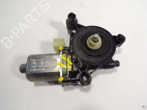 Used Right front window motor Right front window motor AUDI A3 Sportback (8VA, 8VF) 2.0 TDI (150 hp) 9763232 9763232