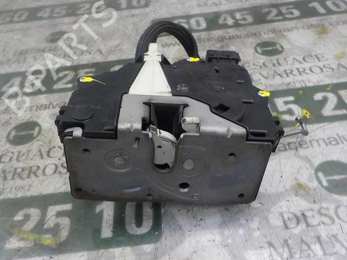 Used Front right lock OPEL CORSA E (X15) 1.4 (08, 68) (90 hp) 3862348