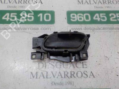 Used Rear left interior door handle Rear left interior door handle PEUGEOT PARTNER Tepee [2008-2026] 9104466 9104466