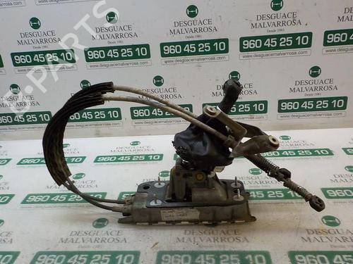 Used Gear lever Gear lever SEAT LEON (1P1) 1.9 TDI (105 hp) 7411665 7411665