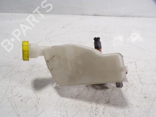 Used Brake master cylinder CITROËN C4 CACTUS 1.2 THP 110 (110 hp) 8338098