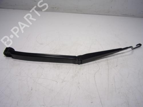 Used Front windshield wiper arm Front windshield wiper arm TOYOTA HILUX VIII Pickup (_N1_) 2.8 TD 4WD (GUN126) (204 hp) 15941151 15941151