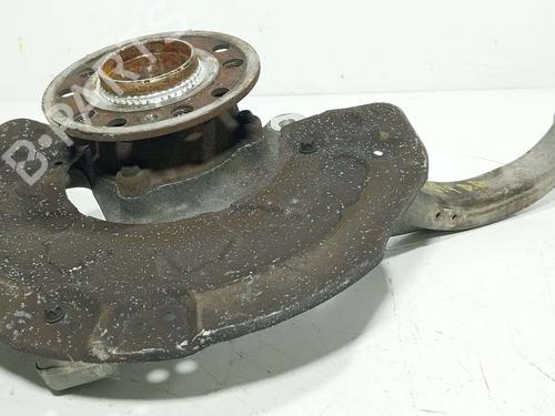 Used Right front steering knuckle Right front steering knuckle MERCEDES-BENZ C-CLASS (W205) C 220 BlueTEC / d (205.002, 205.004) (170 hp) 39642577 39642577