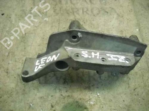 Used Engine mount Engine mount SEAT LEON (1P1) 1.9 TDI (105 hp) 9079596 9079596
