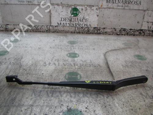 Used Front windshield wiper arm SKODA YETI (5L) 1.2 TSI (105 hp) 4010658