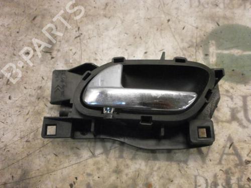 Used Front left interior door handle Front left interior door handle PEUGEOT 407 (6D_) 1.6 HDi 110 (6D9HZC, 6D9HYC) (109 hp) 3781622 3781622