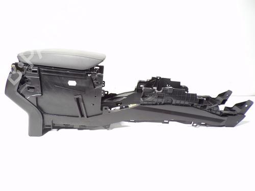 Used Armrest / Center console FORD MONDEO V Hatchback (CE) [2014-2025]  15648280