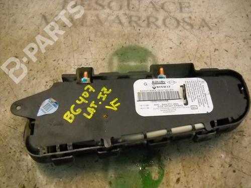Used Left curtain airbag Left curtain airbag RENAULT MEGANE II (BM0/1_, CM0/1_) 2.0 dCi (BM1K, CM1K) (150 hp) 3790474 3790474
