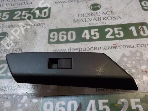 Used Right rear window switch Right rear window switch TOYOTA RAV 4 IV (_A4_) 2.5 Hybrid 4WD (AVA44_) (155 hp) 3999789 3999789