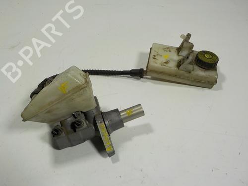 Used Brake master cylinder Brake master cylinder PEUGEOT 5008 (0U_, 0E_) 2.0 HDi (163 hp) 12531989 12531989