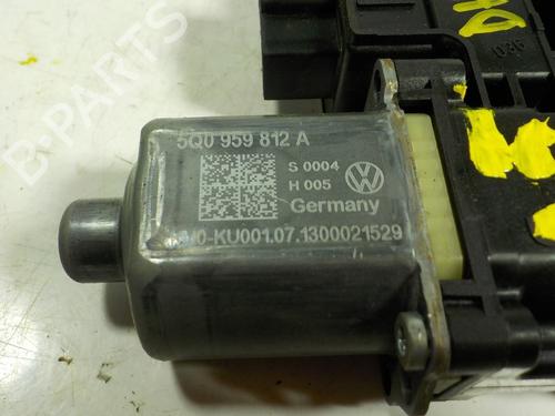 Right rear window motor SEAT LEON (5F1)  | BP8416232E22 