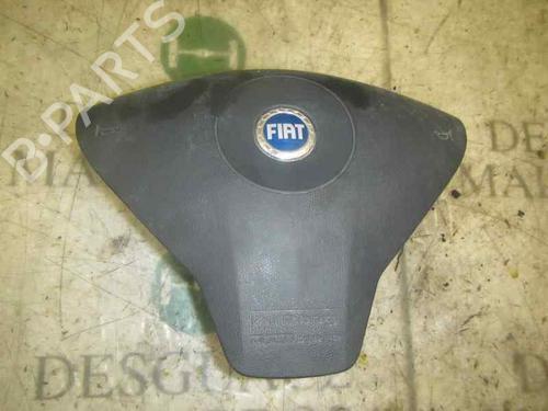Used Driver airbag FIAT STILO (192_) 1.9 JTD (192_XE1A) (115 hp) 3840912