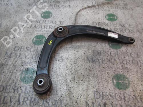 Used Right front suspension arm PEUGEOT 308 I (4A_, 4C_) 1.6 HDi (109 hp) 3834760