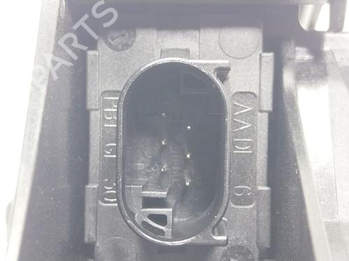 Pedal INEOS GRENADIER Closed Off-Road Vehicle 3.0 Ti 4x4 (GEB) | BP29273186I4