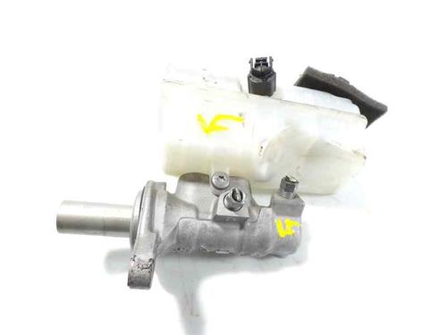 Used Brake master cylinder Brake master cylinder DACIA DOKKER Box Body/MPV 1.5 dCi 75 / Blue dCi 75 (FEJW, FEAH) (75 hp) 6794664 6794664