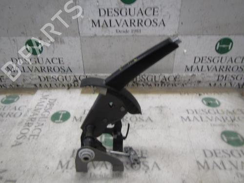 Used Hand brake Hand brake KIA CEE'D Hatchback (ED) 1.6 (126 hp) 8770582 8770582