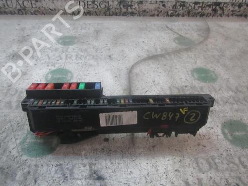 Used Fuse box Fuse box BMW 5 (E60) 525 d (177 hp) 3839084 3839084