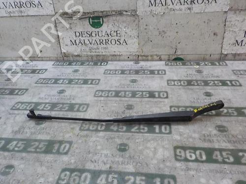 Used Front windshield wiper arm Front windshield wiper arm 3863096 3863096