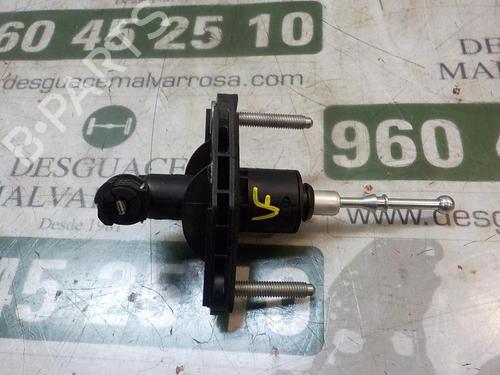 Used Clutch slave cylinder Clutch slave cylinder SUZUKI SX4 S-Cross (JY) 1.6 DDiS AllGrip (AKK 416D) (120 hp) 14280362 14280362