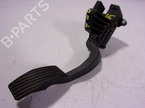 Used Pedal Pedal FIAT 500L (351_, 352_) 1.3 D Multijet (199LXY1A, 199LXY11) (84 hp) 15835672 15835672