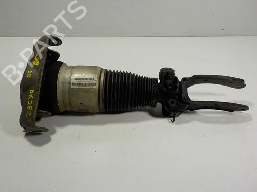 Used Right front shock absorber VW TOUAREG (7LA, 7L6, 7L7) 3.0 V6 TDI (225 hp) 12452367