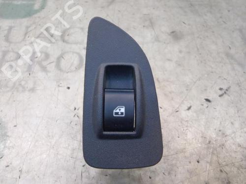 Used Right rear window switch Right rear window switch FIAT LINEA (323_, 110_) 1.3 D Multijet (323AXB11, 323AXB1A) (90 hp) 3799239 3799239