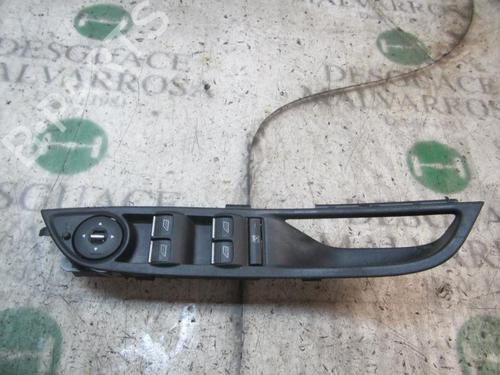 Used Left front window switch Left front window switch FORD FOCUS III 1.6 TDCi (115 hp) 3843493 3843493