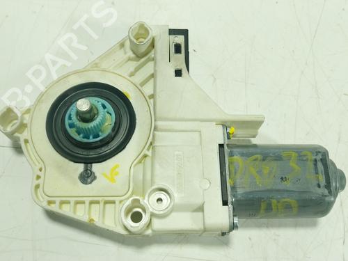 Used Right front window motor Right front window motor LAND ROVER DISCOVERY IV (L319) 3.0 TD 4x4 (211 hp) 27603749 27603749