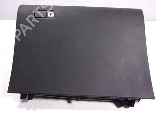 Used Glove box Glove box TOYOTA HILUX VIII Pickup (_N1_) 2.8 TD 4WD (GUN126) (204 hp) 15970333 15970333