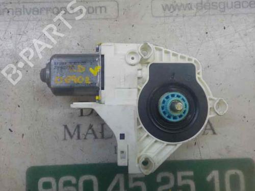 Used Right rear window motor AUDI A4 B8 (8K2) 2.0 TDI 16V (140 hp) 5763954