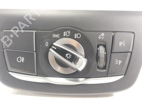 Used Headlight switch Headlight switch BMW X3 (G01, F97, G08) xDrive 30 e Plug-in-Hybrid (292 hp) 33465755 33465755