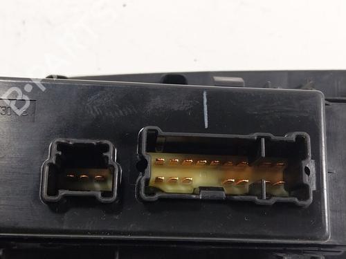 Left front window switch NISSAN PULSAR Hatchback (C13) 1.2 DIG-T | BP19662008I27 