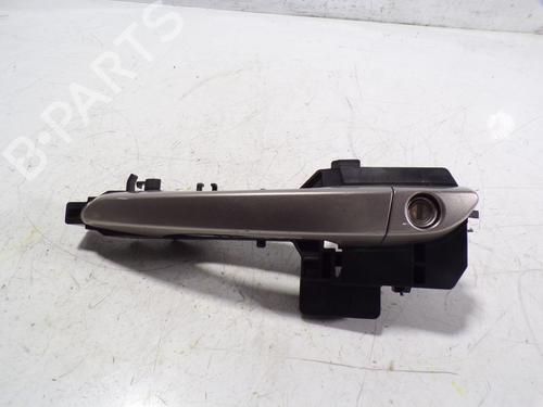 Used Front left exterior door handle HYUNDAI TUCSON (TL, TLE) 1.7 CRDi (116 hp) 9446463
