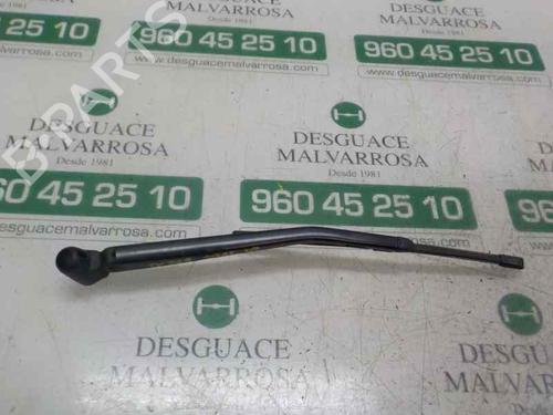 Used Rear windshield wiper arm BMW 1 (E87) 118 d (143 hp) 4451961